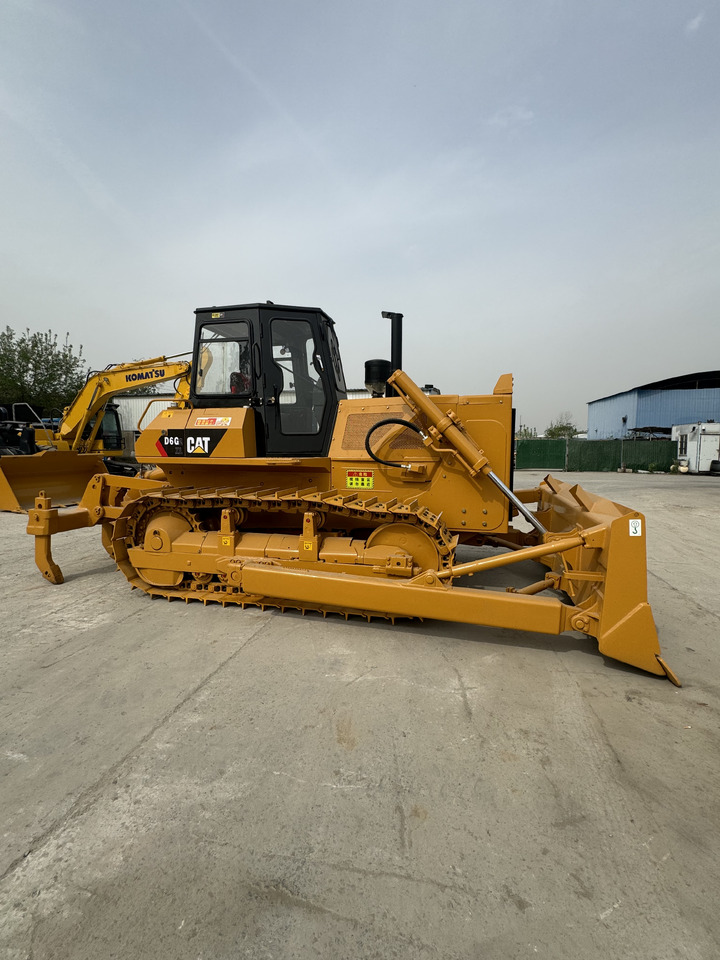 CATERPILLAR D6G CAT - بلدوزر: صور 4 CATERPILLAR D6G CAT - بلدوزر: صور 4