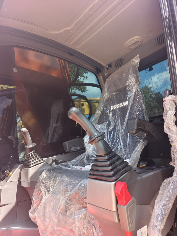 DOOSAN DX 225 LCA - حفارات زحافة: صور 4 DOOSAN DX 225 LCA - حفارات زحافة: صور 4
