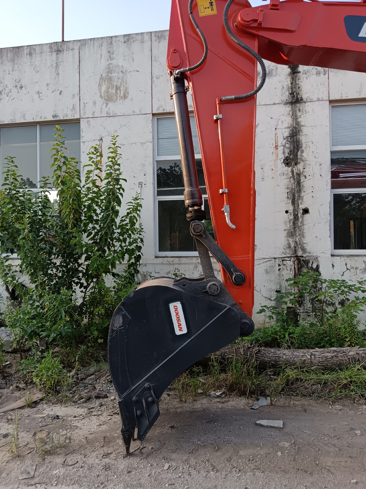 DOOSAN DX225 LC - 9C - حفارات زحافة: صور 3 DOOSAN DX225 LC - 9C - حفارات زحافة: صور 3