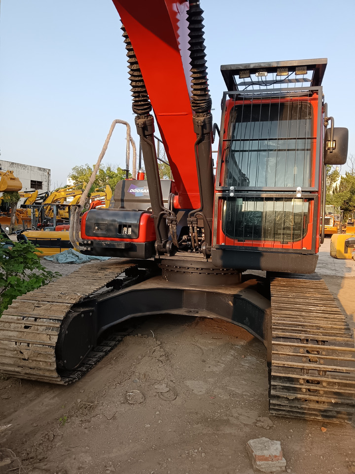 DOOSAN DX225 LC - 9C - حفارات زحافة: صور 4 DOOSAN DX225 LC - 9C - حفارات زحافة: صور 4