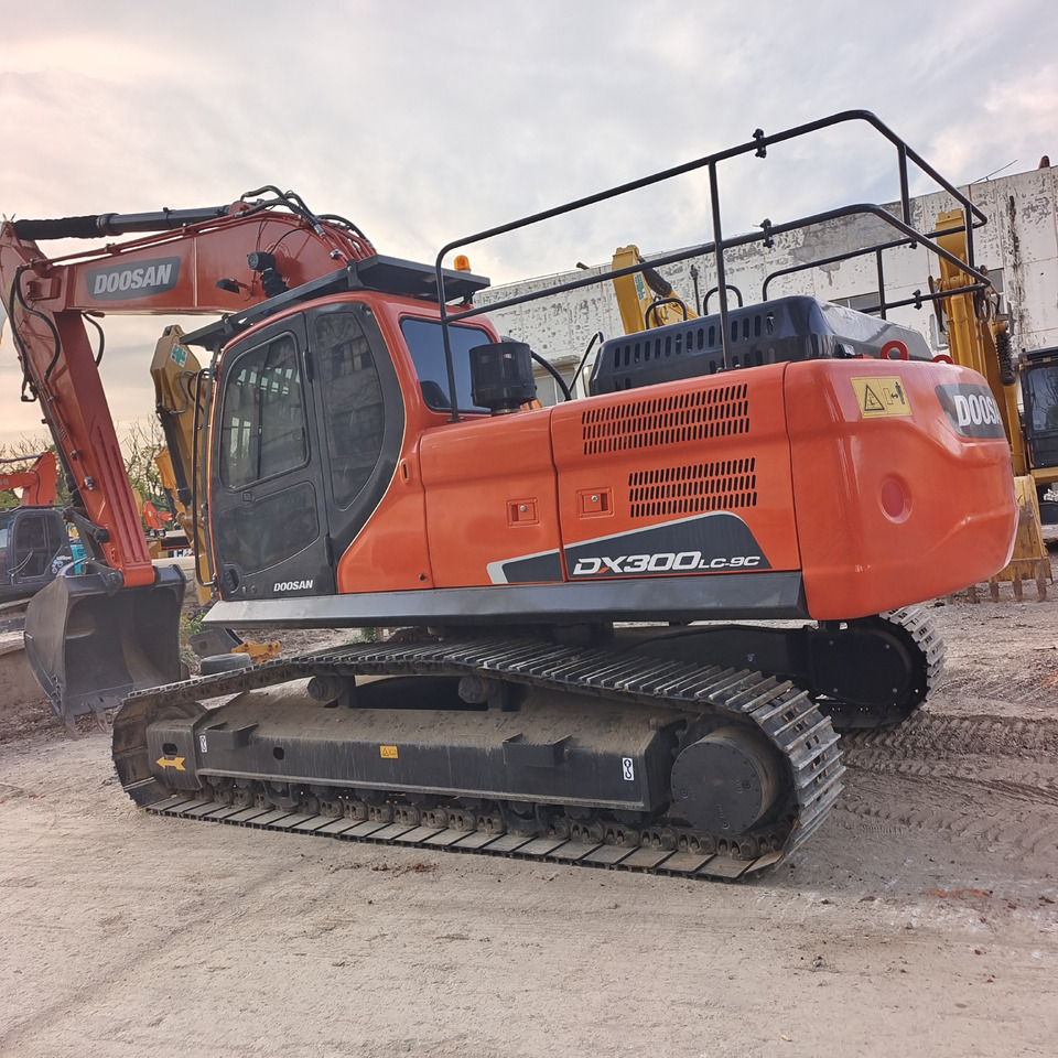 DOOSAN DX300 LC - 9C DX 300 LCA - حفارات زحافة: صور 1 DOOSAN DX300 LC - 9C DX 300 LCA - حفارات زحافة: صور 1