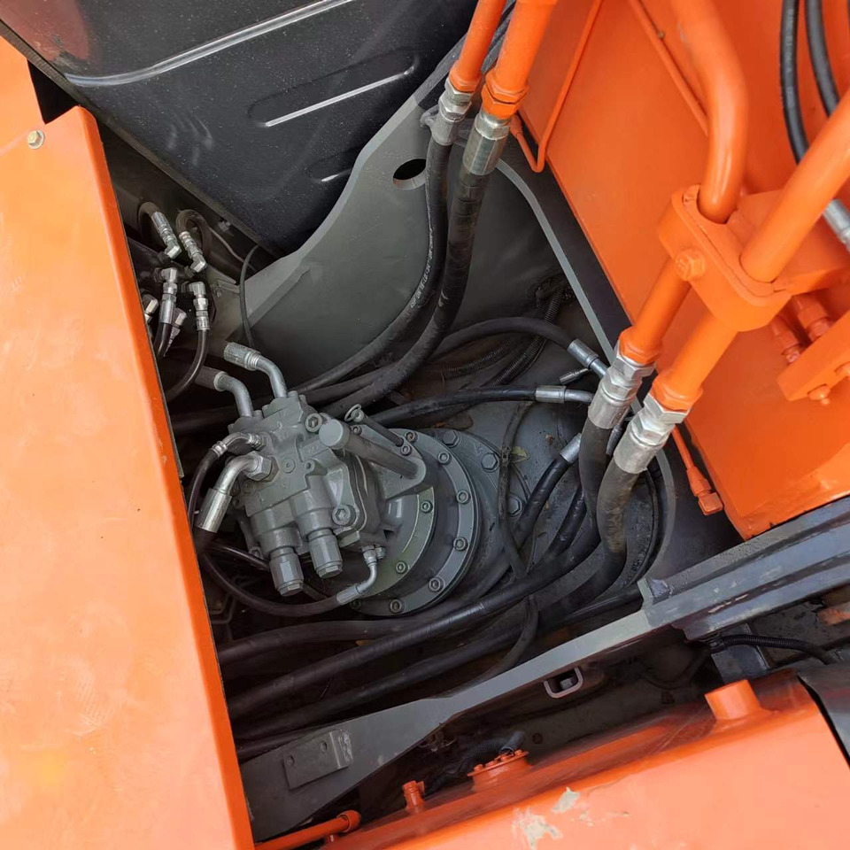 HITACHI ZX200-3 ZAXIS 200-3G - حفارات زحافة: صور 3 HITACHI ZX200-3 ZAXIS 200-3G - حفارات زحافة: صور 3