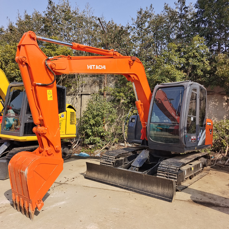 HITACHI ZX70 ZAXIS 70 - حفارة مصغرة: صور 1 HITACHI ZX70 ZAXIS 70 - حفارة مصغرة: صور 1
