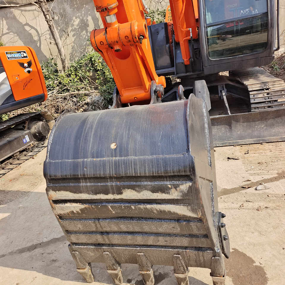 HITACHI ZX70 ZAXIS 70 - حفارة مصغرة: صور 2 HITACHI ZX70 ZAXIS 70 - حفارة مصغرة: صور 2