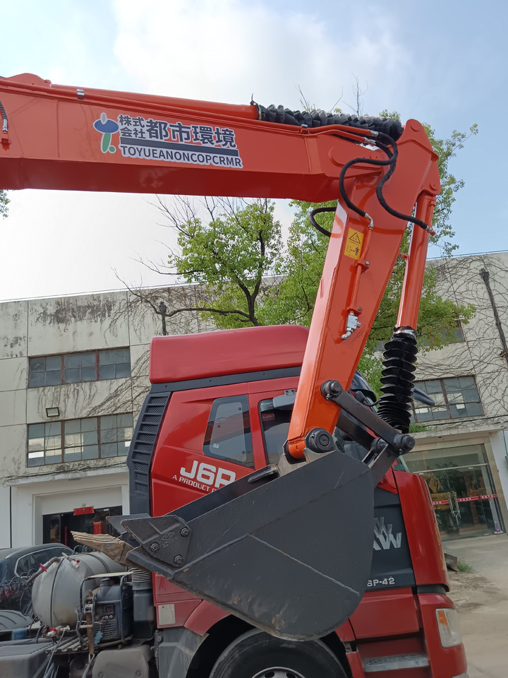 HITACHI ZX70 - حفارة مصغرة: صور 5 HITACHI ZX70 - حفارة مصغرة: صور 5