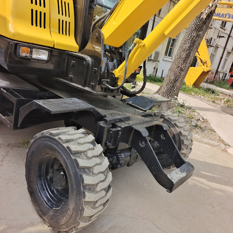 HYUNDAI R60W-7 - حفارة على عجلات: صور 4 HYUNDAI R60W-7 - حفارة على عجلات: صور 4
