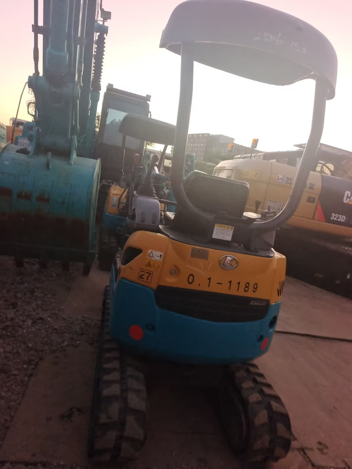 KUBOTA U17 - حفارة مصغرة: صور 4 KUBOTA U17 - حفارة مصغرة: صور 4