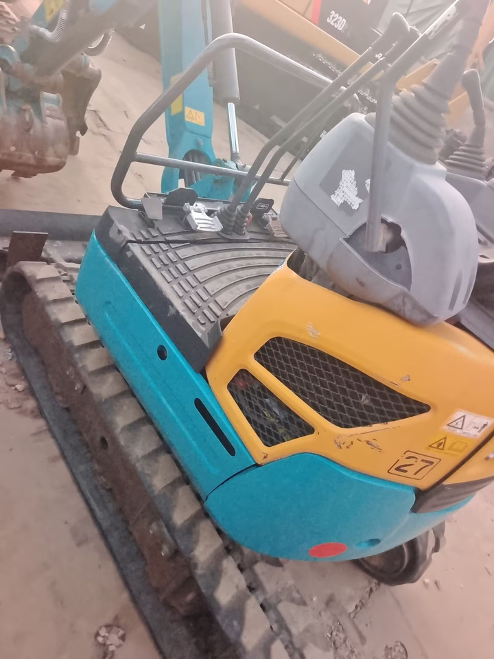 KUBOTA U17 - حفارة مصغرة: صور 1 KUBOTA U17 - حفارة مصغرة: صور 1