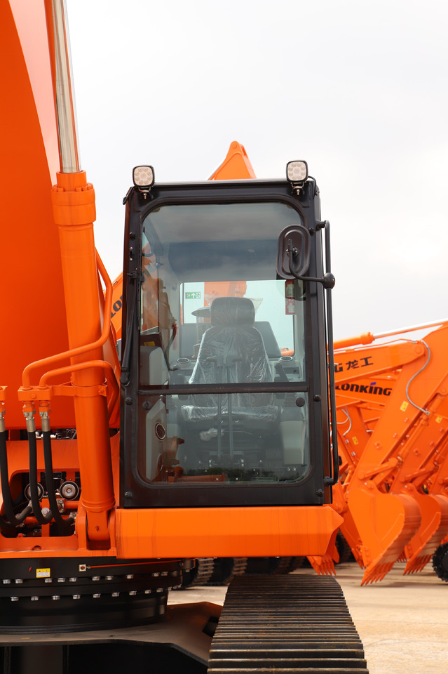 LONKING LG6306F G4 33 TON BRAND NEW - حفارات زحافة: صور 3 LONKING LG6306F G4 33 TON BRAND NEW - حفارات زحافة: صور 3