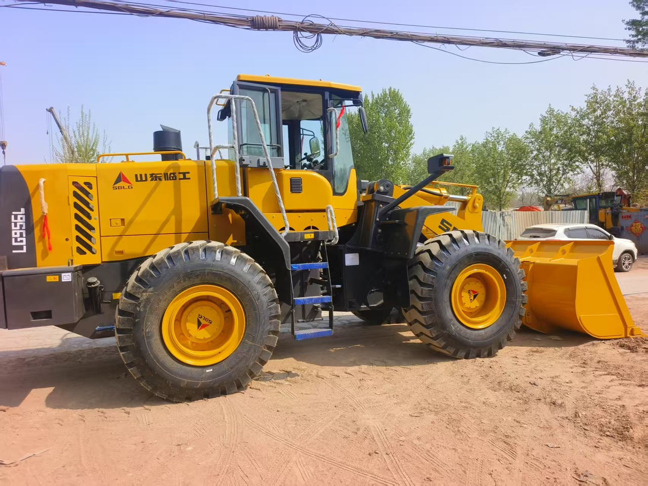 SDLG 956L WITH CAT ENGINE - اللودر بعجل: صور 5 SDLG 956L WITH CAT ENGINE - اللودر بعجل: صور 5