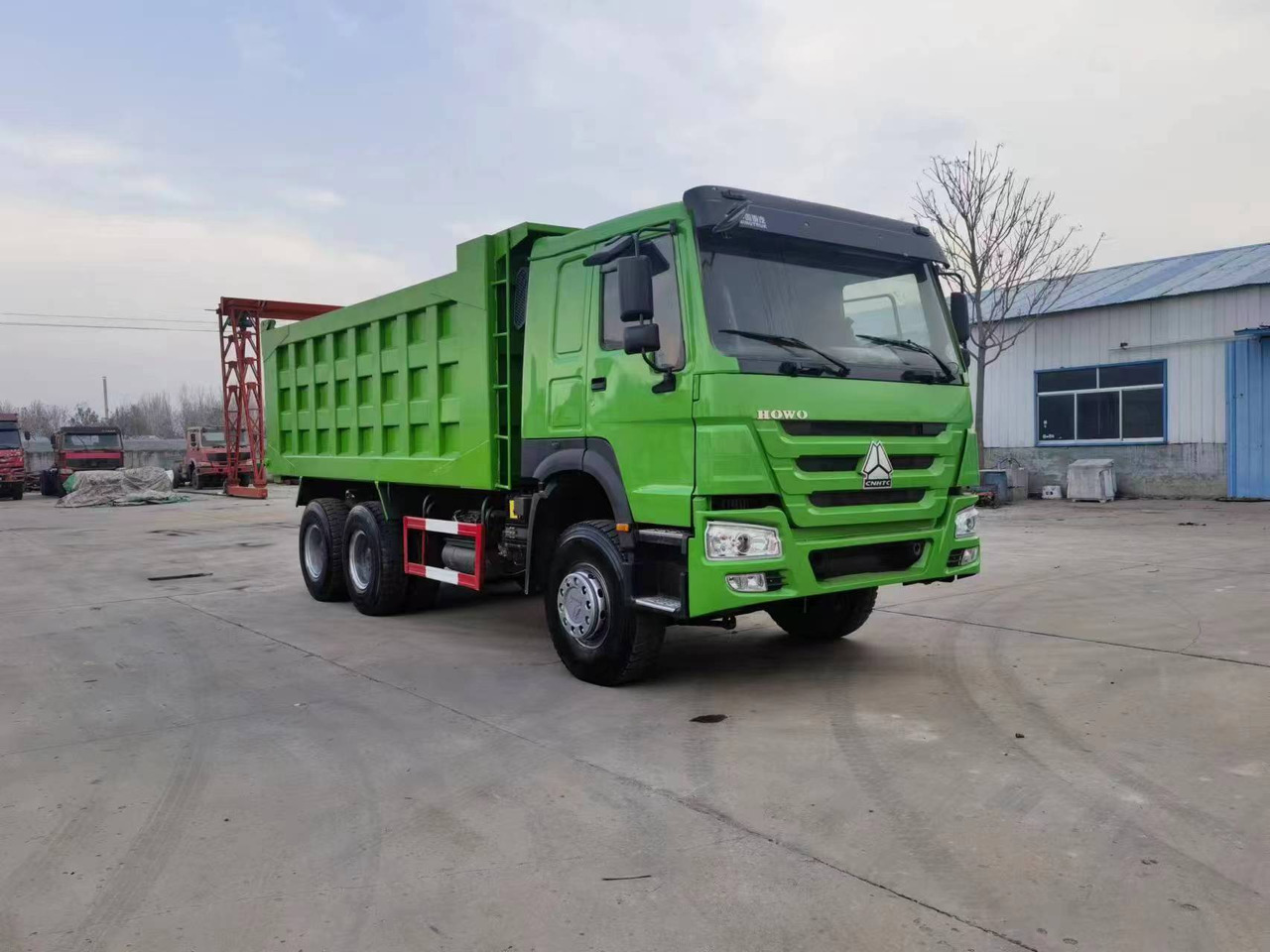 SINOTRUK HOWO 6*4 8*4 DUMP TRUCK - قلابات: صور 4 SINOTRUK HOWO 6*4 8*4 DUMP TRUCK - قلابات: صور 4