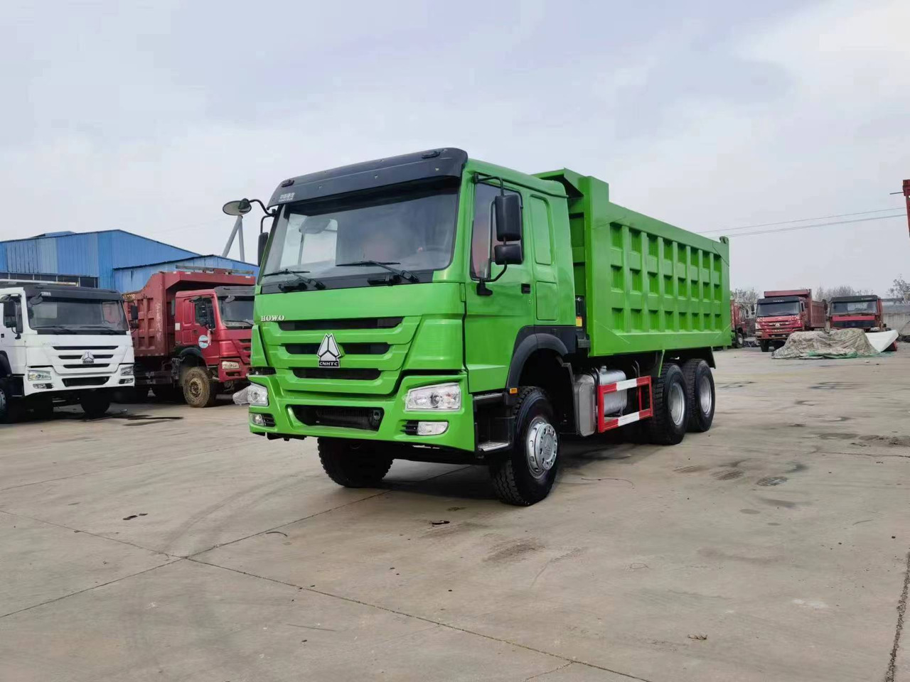 SINOTRUK HOWO 6*4 8*4 DUMP TRUCK - قلابات: صور 1 SINOTRUK HOWO 6*4 8*4 DUMP TRUCK - قلابات: صور 1