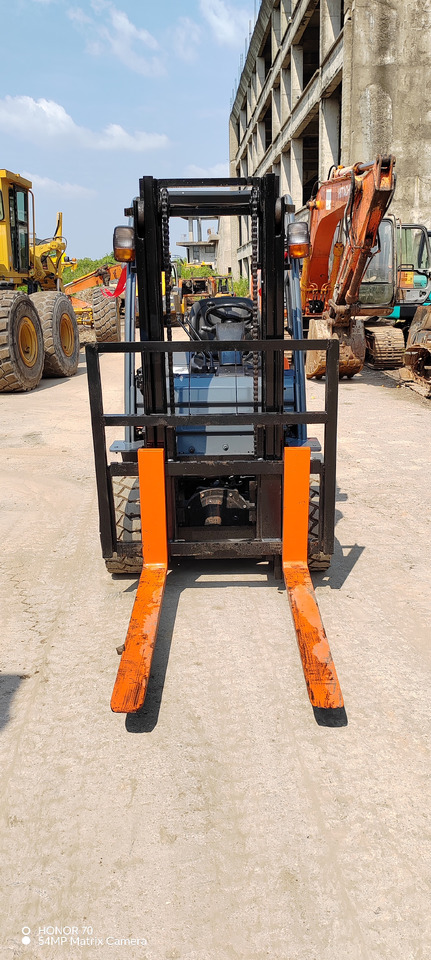 TOYOTA FD35 - رافعة شوكية ديزل: صور 1 TOYOTA FD35 - رافعة شوكية ديزل: صور 1