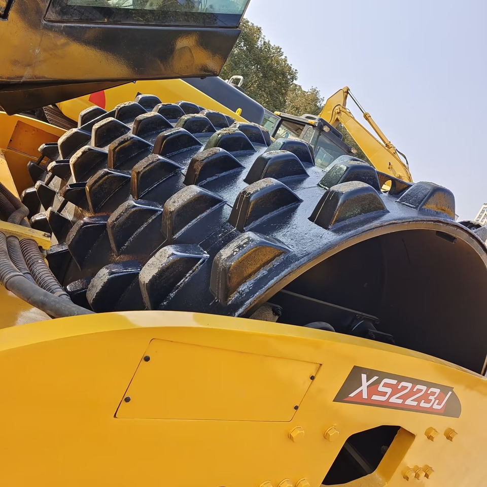 XCMG XS223J XS 223J - مدحلة الأسفلت: صور 4 XCMG XS223J XS 223J - مدحلة الأسفلت: صور 4