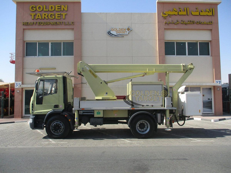 Iveco Euro Cargo 180E28 - منصات هيدروليكية متنقلة: صور 5 Iveco Euro Cargo 180E28 - منصات هيدروليكية متنقلة: صور 5