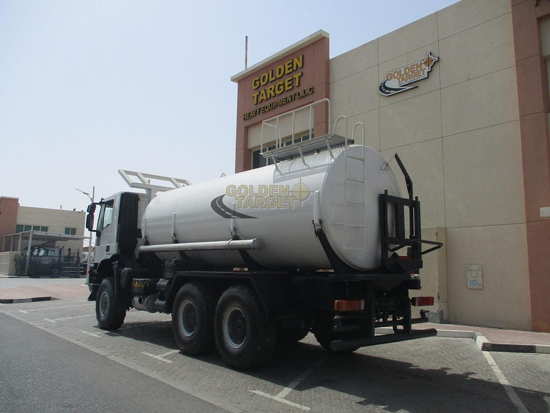 Iveco TRAKKER 380 - شاحنة صهريج: صور 4 Iveco TRAKKER 380 - شاحنة صهريج: صور 4