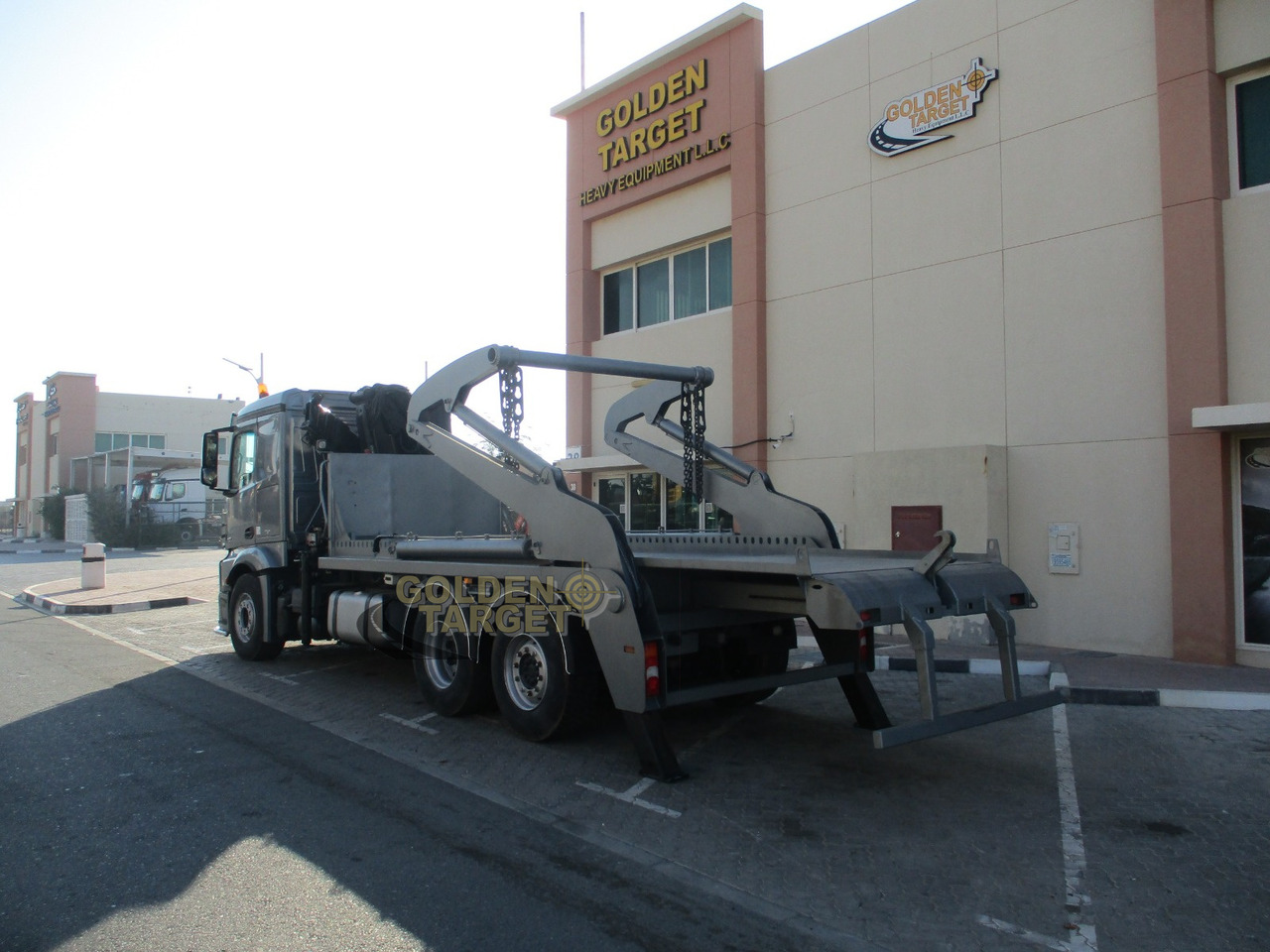 MERCEDES-BENZ 2642 6×2 DOUBLE SKIP LOADER with HIAB Crane - شاحنات قابلة للفك شاحنة: صور 4 MERCEDES-BENZ 2642 6×2 DOUBLE SKIP LOADER with HIAB Crane - شاحنات قابلة للفك شاحنة: صور 4
