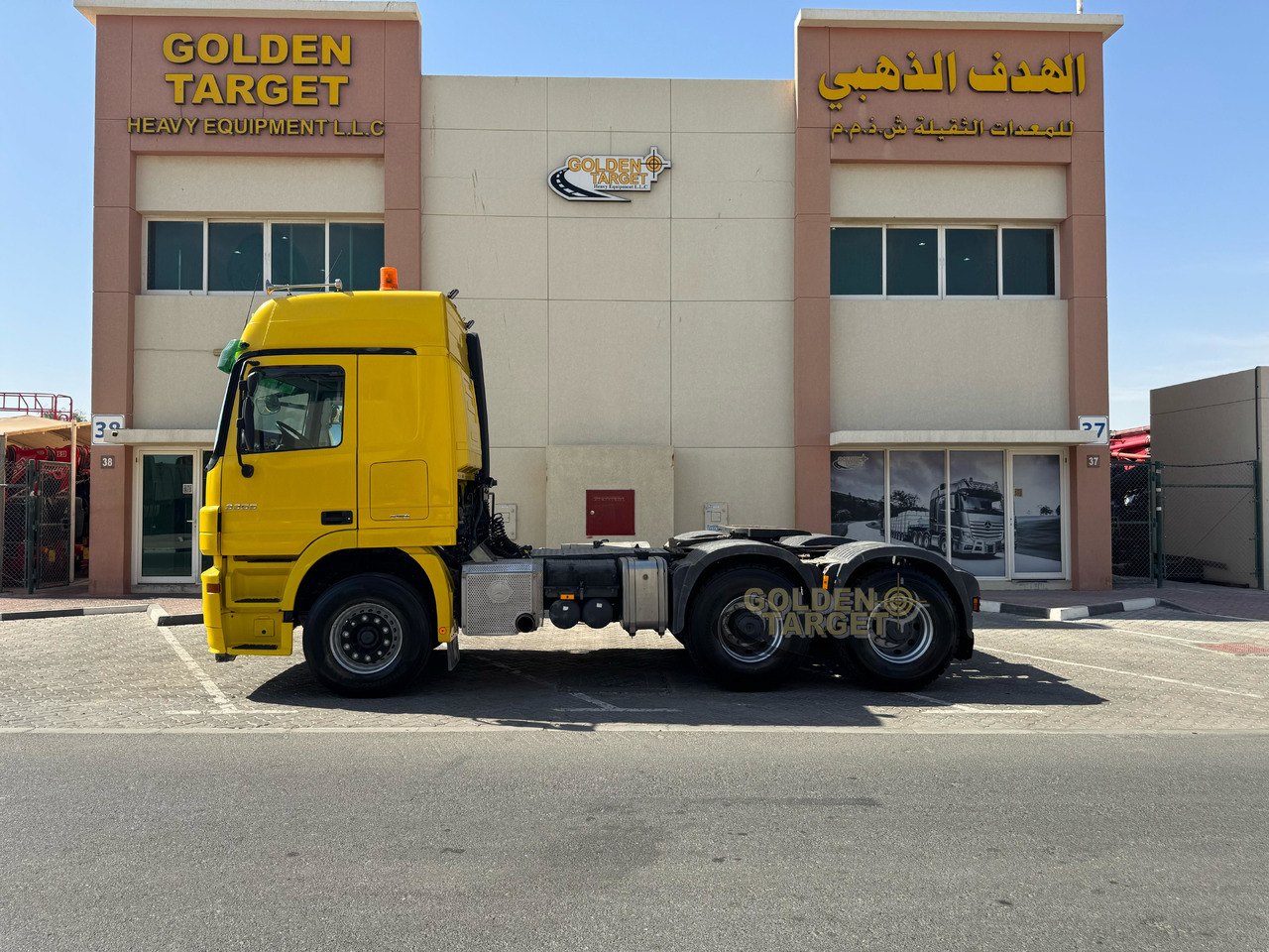 Mercedes Benz ACTROS 3355 6x4 Head Truck - شاحنة جرار: صور 5 Mercedes Benz ACTROS 3355 6x4 Head Truck - شاحنة جرار: صور 5