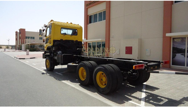 Nissan CZ4YL - الشاسية نصف مقطورة: صور 4 Nissan CZ4YL - الشاسية نصف مقطورة: صور 4