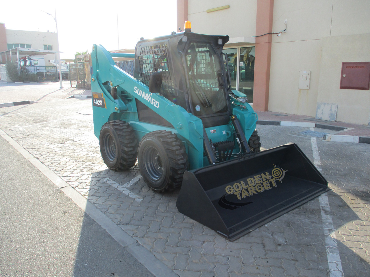 SUNWARD SWL4028 Skid Steer - شيول صغير: صور 1 SUNWARD SWL4028 Skid Steer - شيول صغير: صور 1