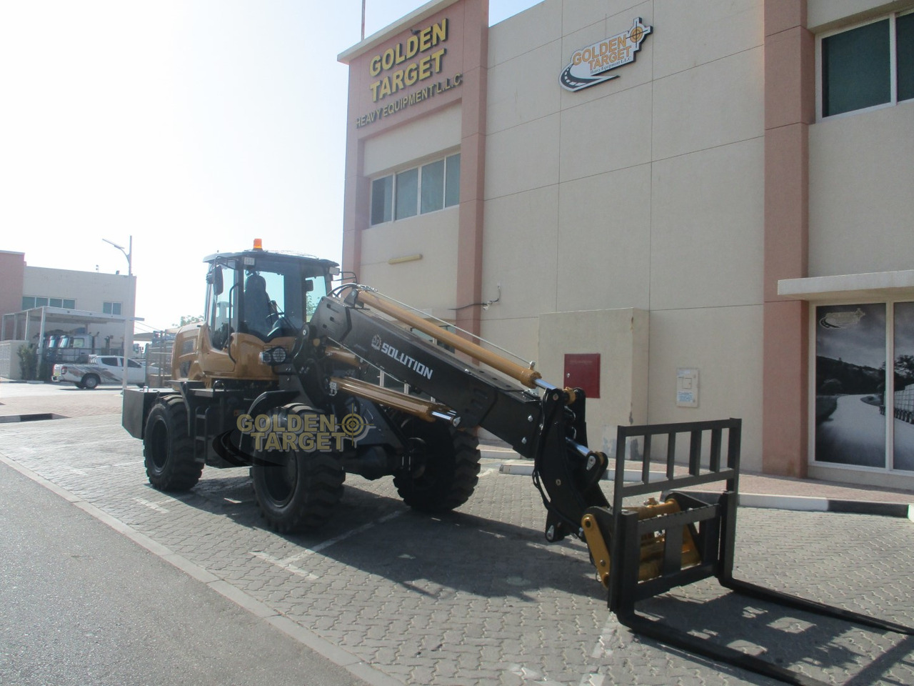 Solution SL3000TL Telescopic Wheel Loader - اللودر بعجل: صور 1 Solution SL3000TL Telescopic Wheel Loader - اللودر بعجل: صور 1