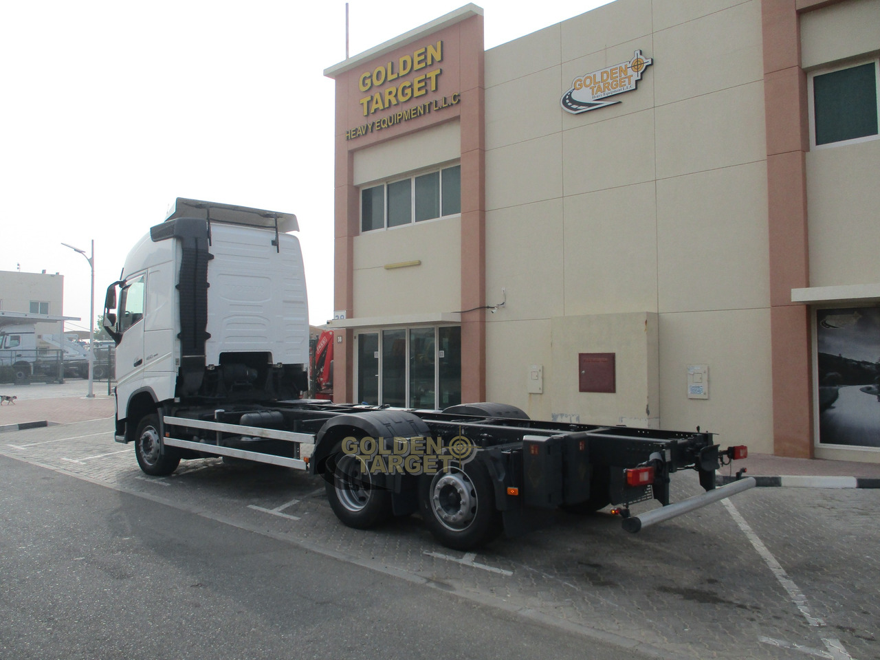 Volvo FH460 6×2 Chassis - الشاسيه شاحنة: صور 4 Volvo FH460 6×2 Chassis - الشاسيه شاحنة: صور 4