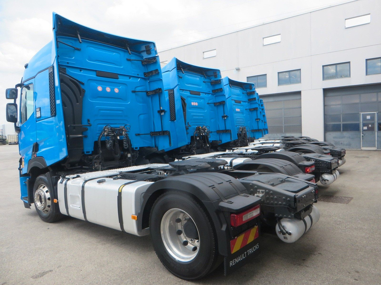 Renault T480 SC 4x2Tractor SELECTION - شاحنة جرار: صور 4 Renault T480 SC 4x2Tractor SELECTION - شاحنة جرار: صور 4