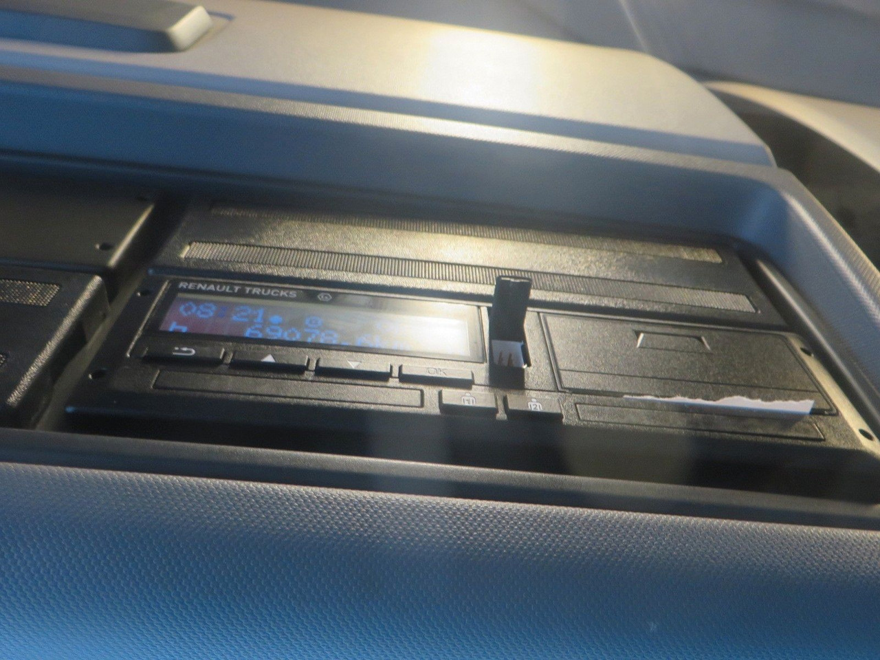 شاحنة جرار Renault T520 HSC 4x2Tractor ADR: صور 21