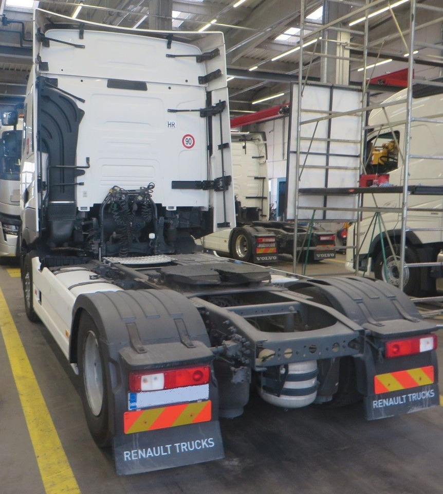 Renault T520 HSC 4x2Tractor - شاحنة جرار: صور 4 Renault T520 HSC 4x2Tractor - شاحنة جرار: صور 4