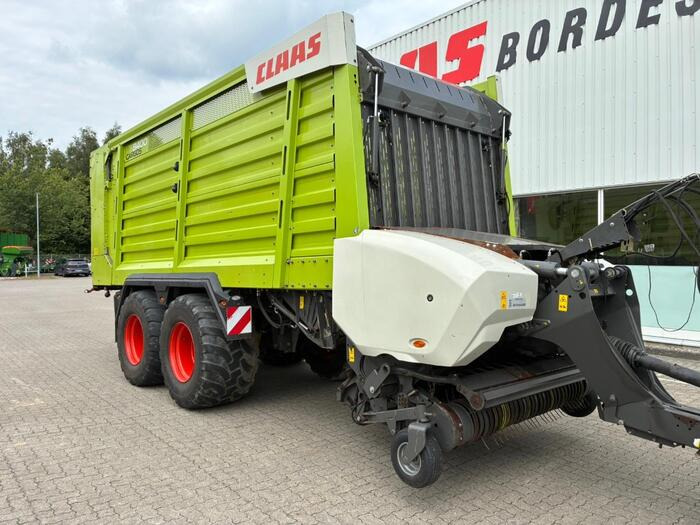 Claas CARGOS 8400 - مقطورات الاعلاف: صور 2 Claas CARGOS 8400 - مقطورات الاعلاف: صور 2