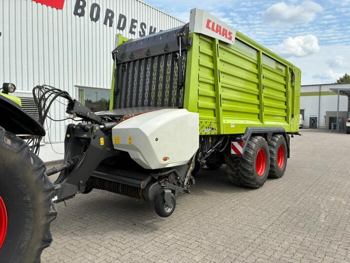 Claas CARGOS 8400 - مقطورات الاعلاف: صور 1 Claas CARGOS 8400 - مقطورات الاعلاف: صور 1