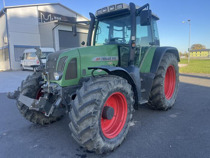 Fendt 711 Vario - جرار: صور 1 Fendt 711 Vario - جرار: صور 1