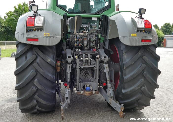 Fendt 826 Vario - جرار: صور 4 Fendt 826 Vario - جرار: صور 4