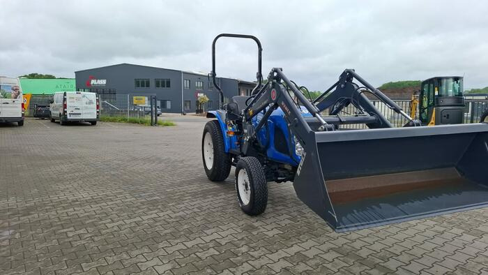 New Holland Boomer 50 - جرار: صور 3 New Holland Boomer 50 - جرار: صور 3
