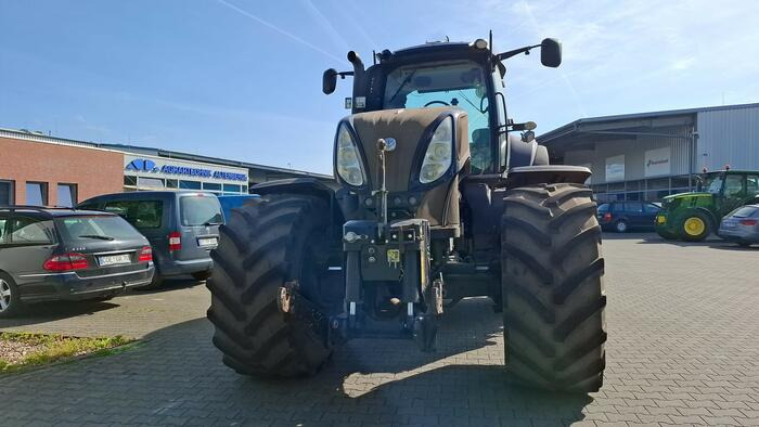 New Holland T8.275 - جرار: صور 2 New Holland T8.275 - جرار: صور 2
