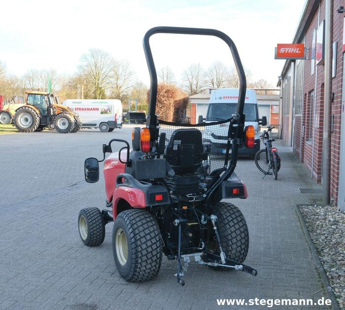 Yanmar SA221 - جرار: صور 4 Yanmar SA221 - جرار: صور 4