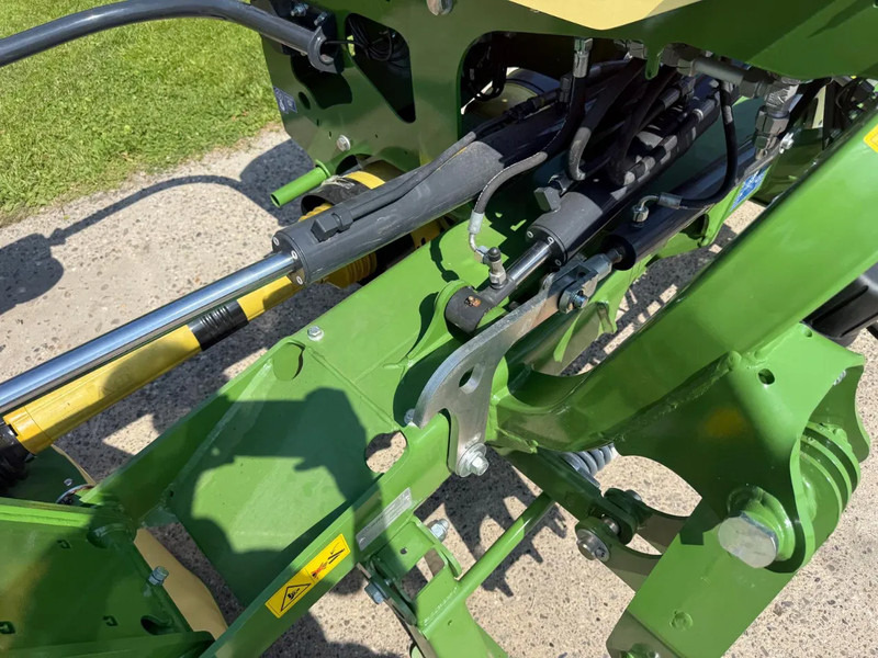 Krone Easy cut B 870 MT 603-30 NIEUW VLINDERMAAIER - جزازة: صور 4 Krone Easy cut B 870 MT 603-30 NIEUW VLINDERMAAIER - جزازة: صور 4