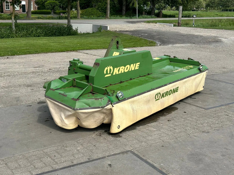 Krone Stalvoeren Easy Cut 320 frontmaaier stalvoedering - جزازة: صور 2 Krone Stalvoeren Easy Cut 320 frontmaaier stalvoedering - جزازة: صور 2