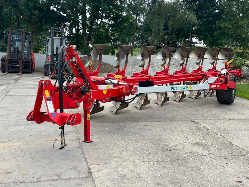 Pottinger 8 schaar wentelploeg getrokken Servo S 6.50 P N 8 Schar 8102/46W - محراث: صور 2 Pottinger 8 schaar wentelploeg getrokken Servo S 6.50 P N 8 Schar 8102/46W - محراث: صور 2