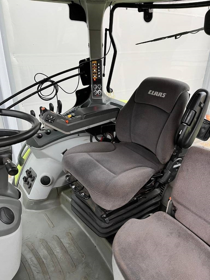 جرار Claas Axion 800 CIS: صور 9