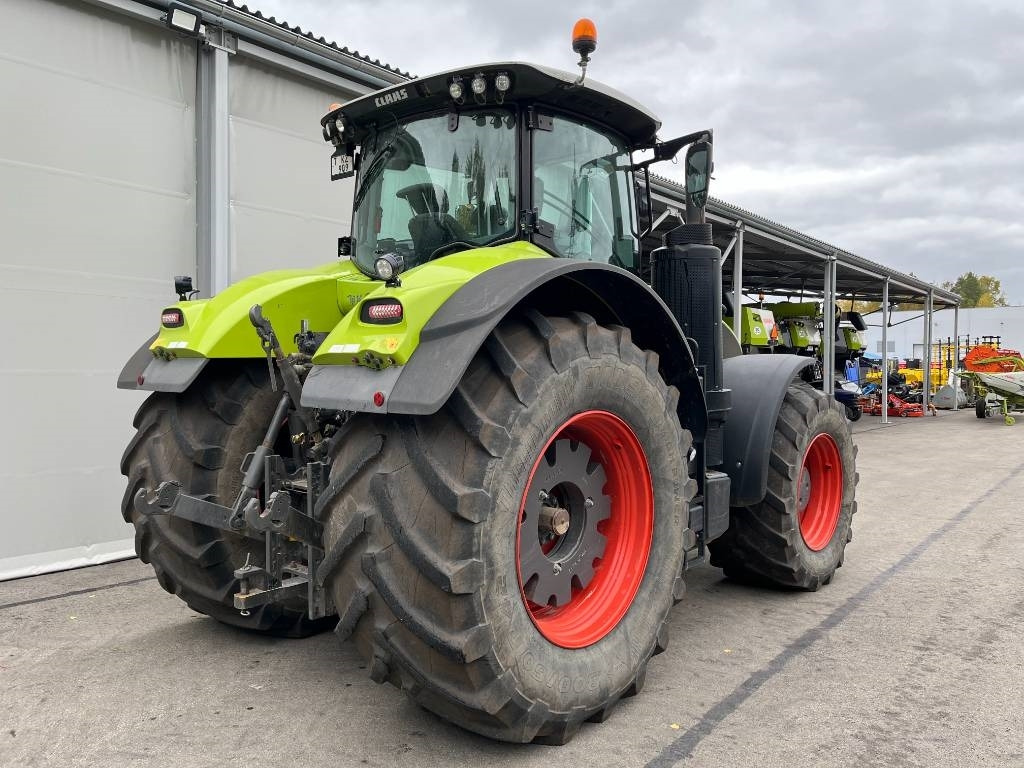 جرار Claas Axion 950: صور 8