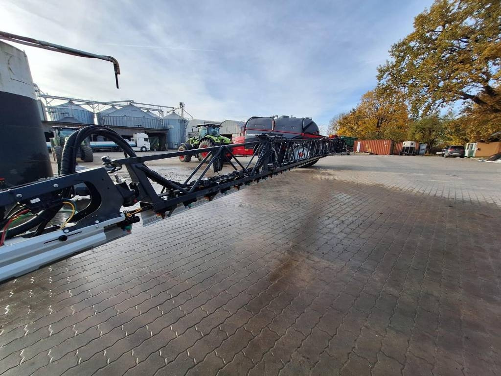 Horsch Leeb 12 TD - آلة الرش المقطورة: صور 4 Horsch Leeb 12 TD - آلة الرش المقطورة: صور 4