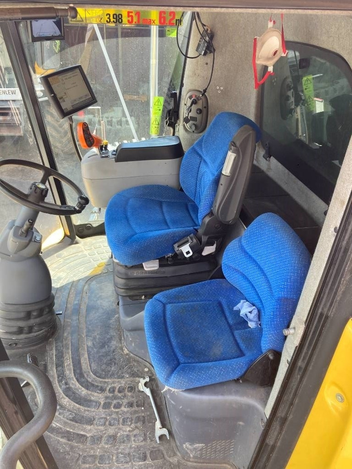 حصادة شاملة New Holland CR 9090: صور 9 حصادة شاملة New Holland CR 9090: صور 9