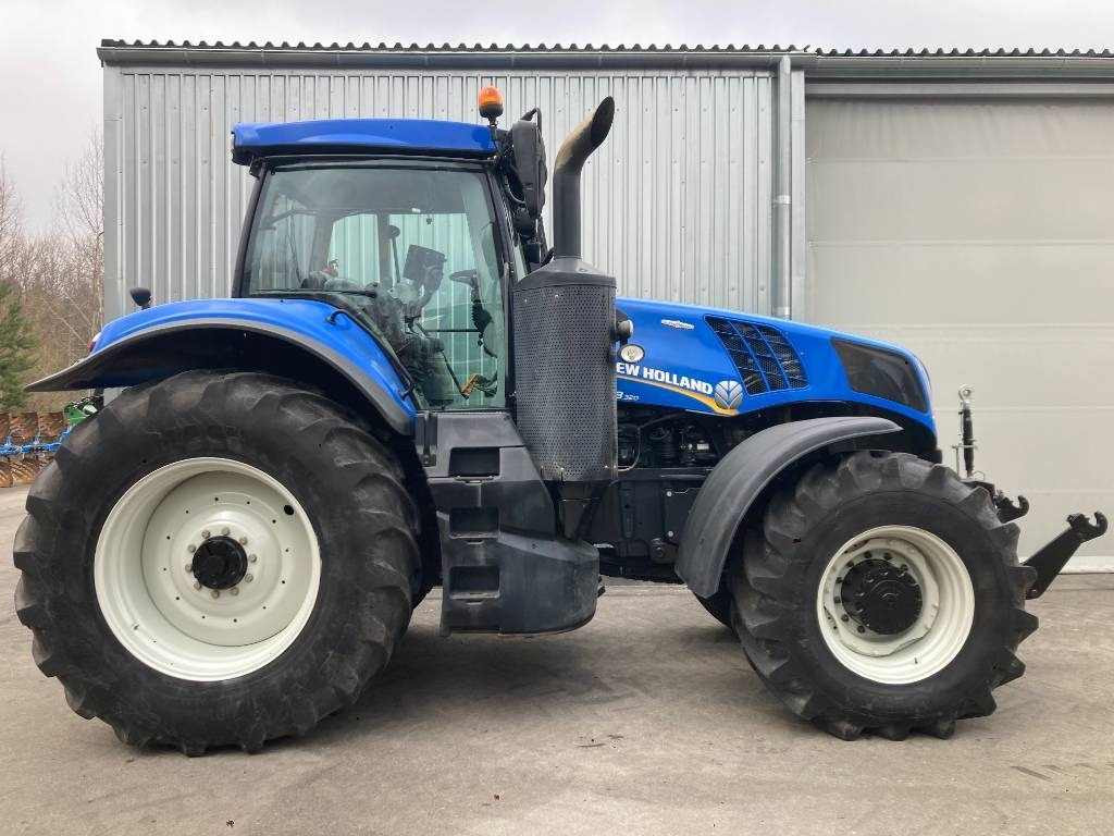 New Holland T 8.320 AC - جرار: صور 2 New Holland T 8.320 AC - جرار: صور 2
