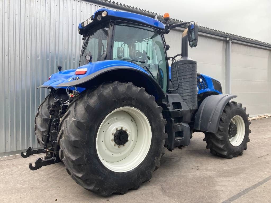 New Holland T 8.320 AC - جرار: صور 3 New Holland T 8.320 AC - جرار: صور 3