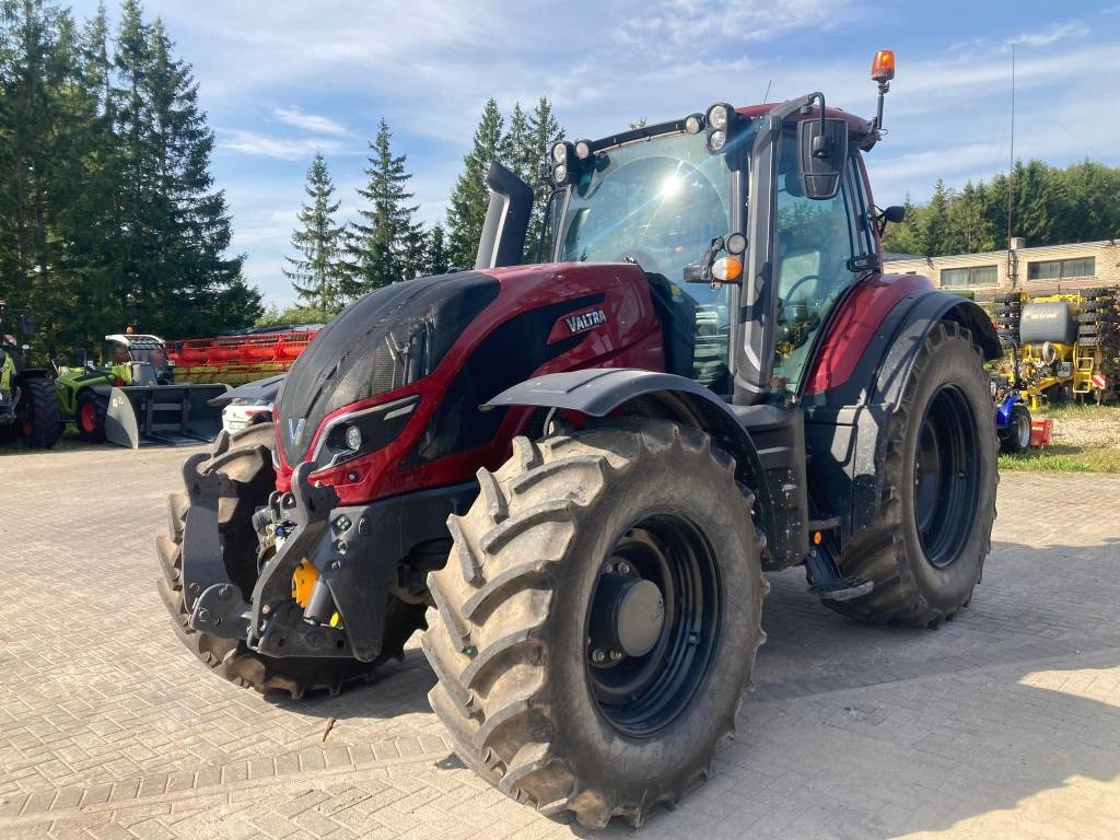 Valtra T 254 V - جرار: صور 1 Valtra T 254 V - جرار: صور 1