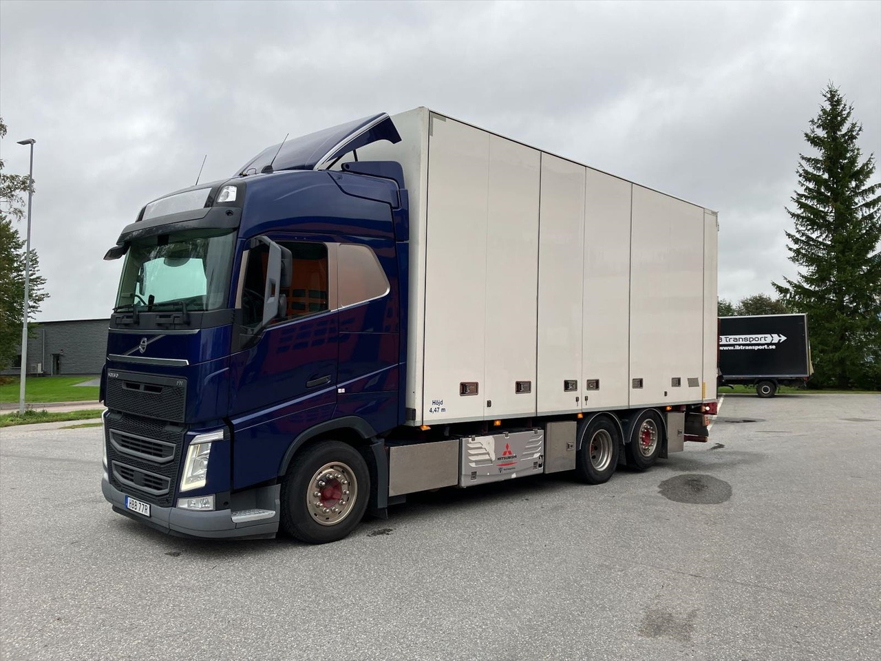 Kylbil Volvo FH 12.8 6x2 I-Shift -2021 - بصندوق مغلق شاحنة: صور 1 Kylbil Volvo FH 12.8 6x2 I-Shift -2021 - بصندوق مغلق شاحنة: صور 1