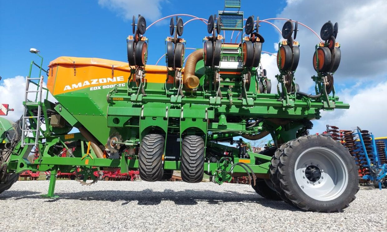 Amazone EDX 9000-TC MED GPS - وضع البذور فى خطوط: صور 2 Amazone EDX 9000-TC MED GPS - وضع البذور فى خطوط: صور 2