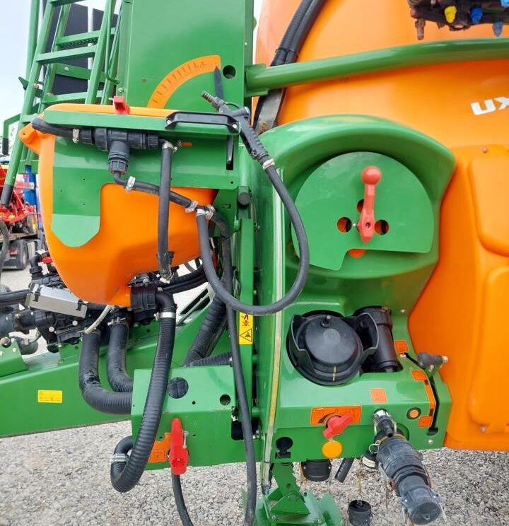 Amazone UX 5200 - 28m med Ama-Select - آلة الرش المقطورة: صور 4 Amazone UX 5200 - 28m med Ama-Select - آلة الرش المقطورة: صور 4