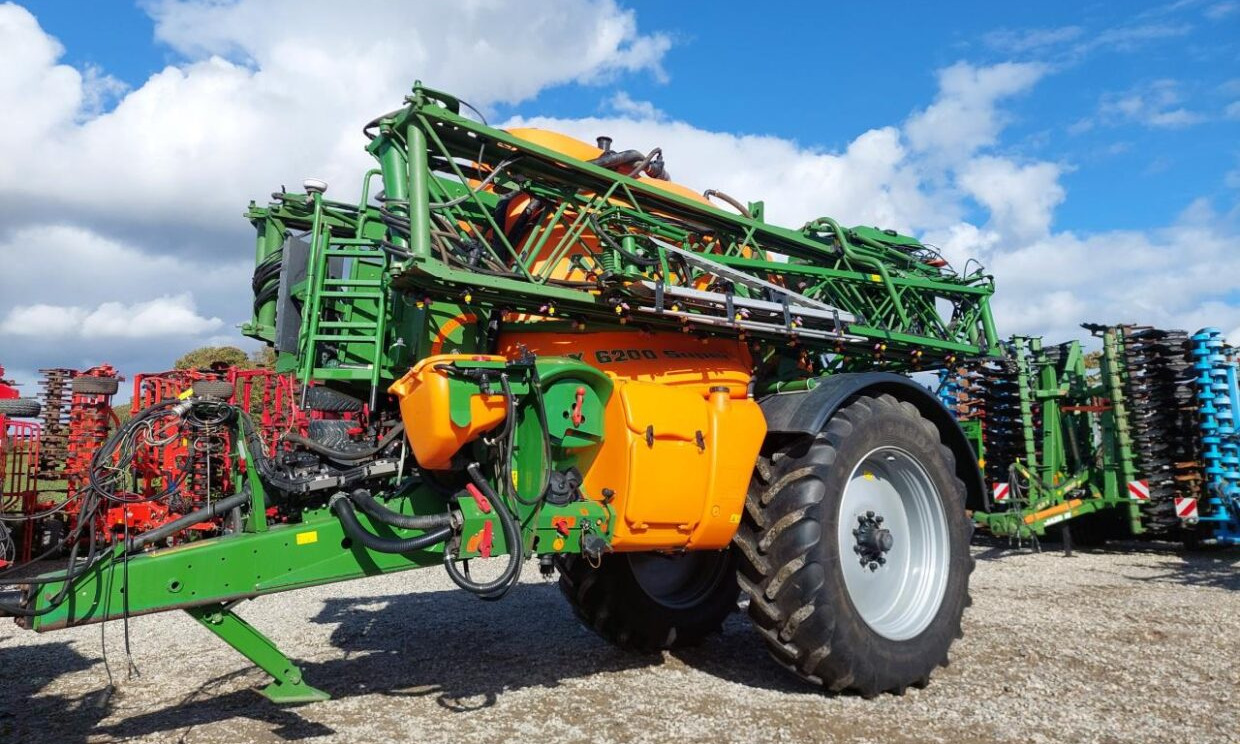 Amazone UX 6200 Super 36-24m med GPS - آلة الرش المقطورة: صور 2 Amazone UX 6200 Super 36-24m med GPS - آلة الرش المقطورة: صور 2